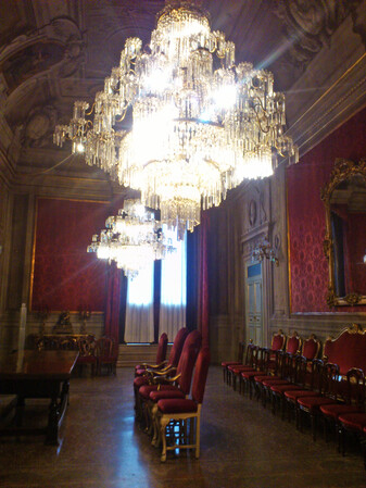 Palazzo d'Accursio (former Palazzo comunale)